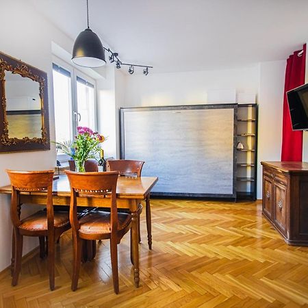 Charming Apt Next To Lazienki Park And City Center Warszawa Zewnętrze zdjęcie