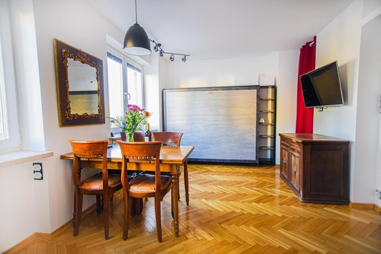 Charming Apt Next To Lazienki Park And City Center Warszawa Zewnętrze zdjęcie