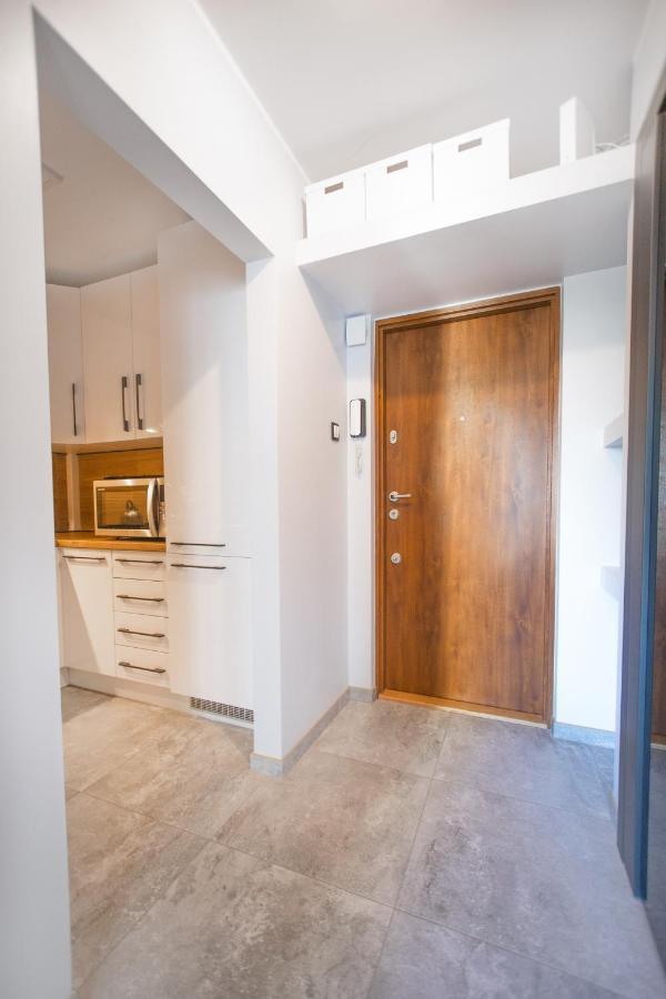 Charming Apt Next To Lazienki Park And City Center Warszawa Zewnętrze zdjęcie